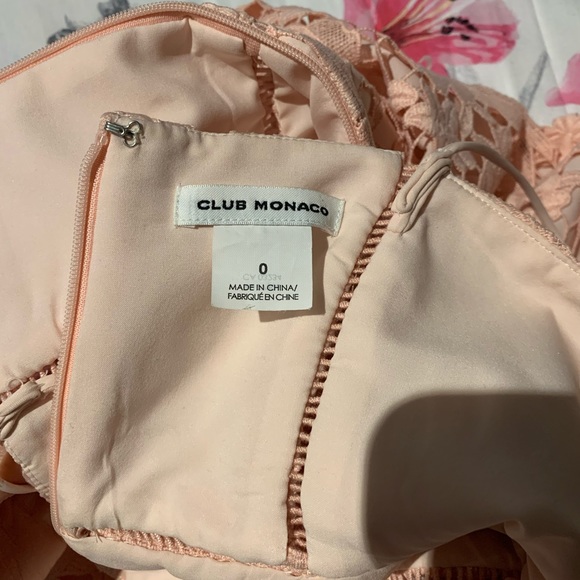 Club Monaco Nanhah lace midi dress - Picture 4 of 4